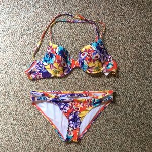 URBAN OUTFITTERS FLORAL PRINT BIKINI